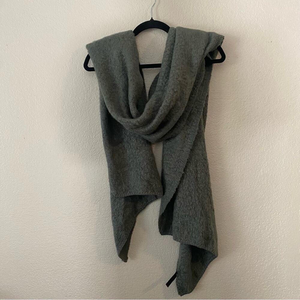 Torrid Charcoal Knit Scarf Large Super Soft